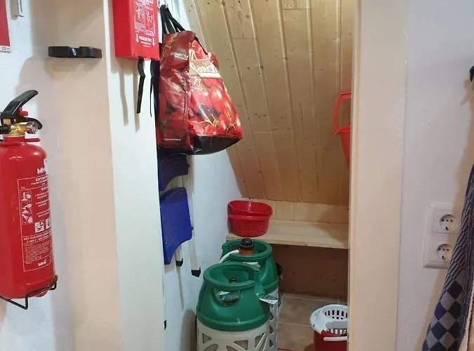 Casa Dos Cisnes - Serra Da Estrela - - Gouveia - Portugal *